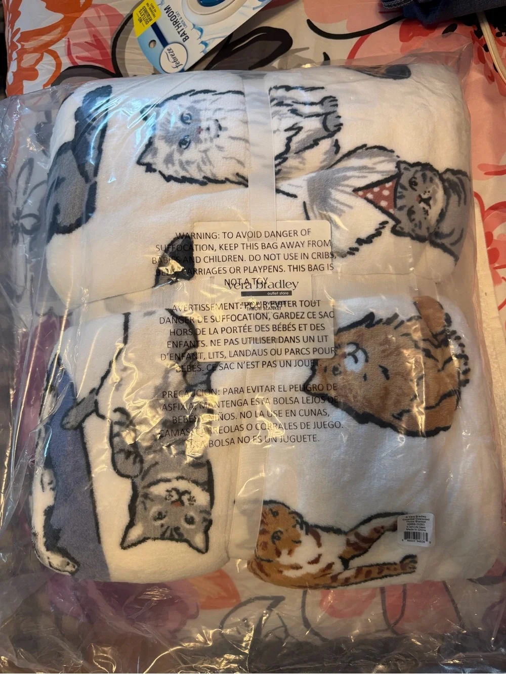 Vera Bradley Oversized Throw Blanket - White w/Cat Print NWT